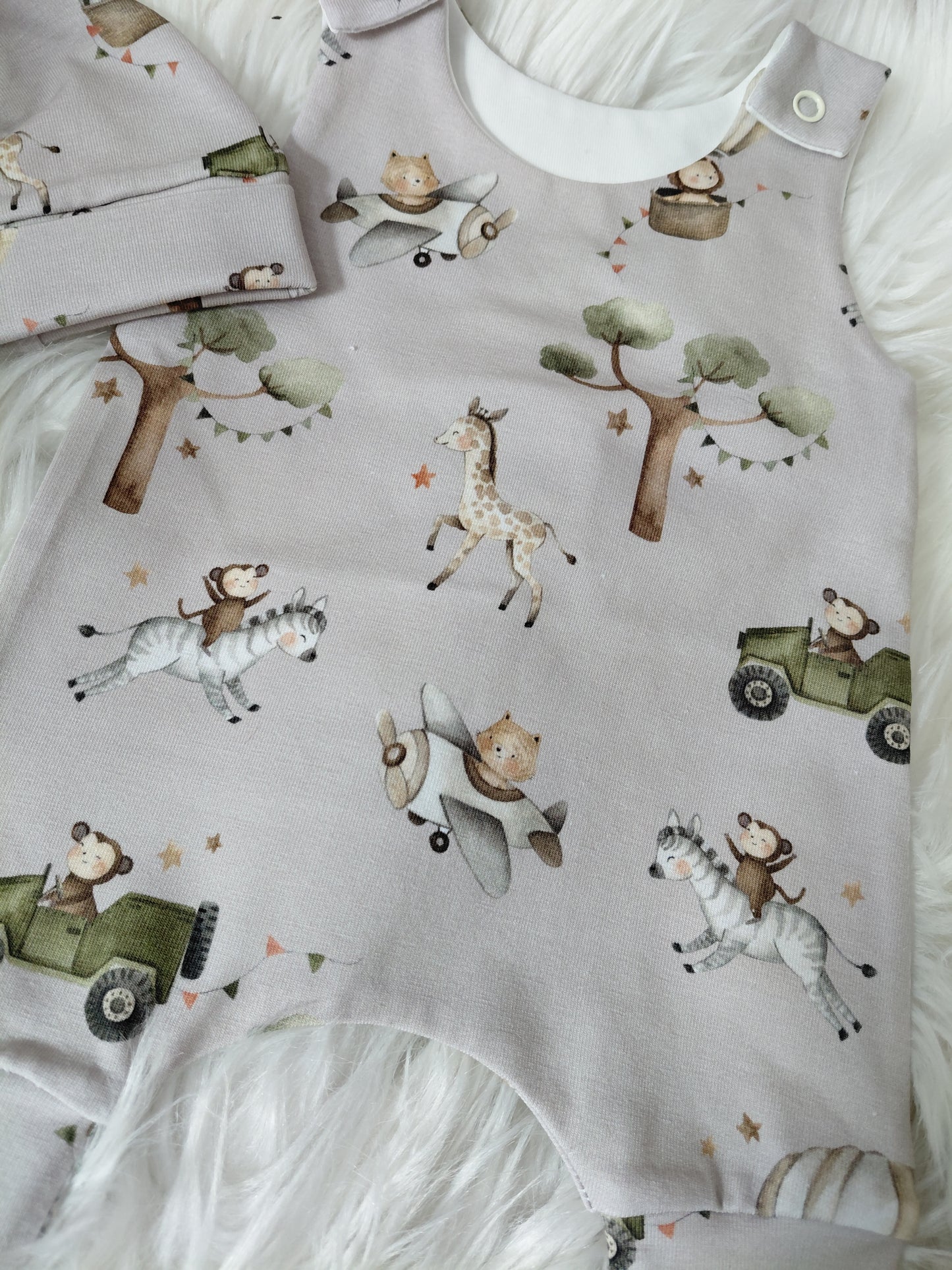16-17 inch safari Hareem Romper & hat