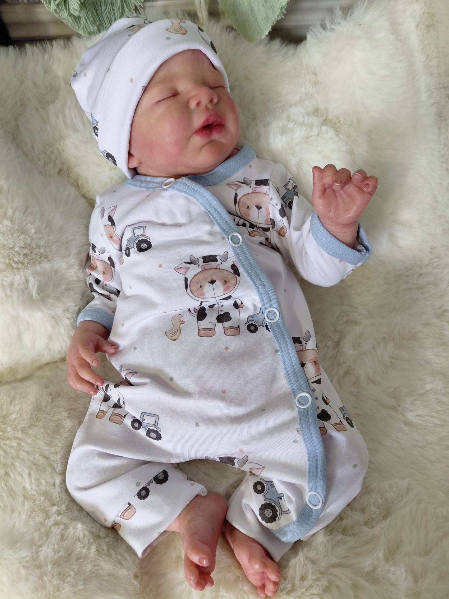 16-17inch sleepsuit & hat