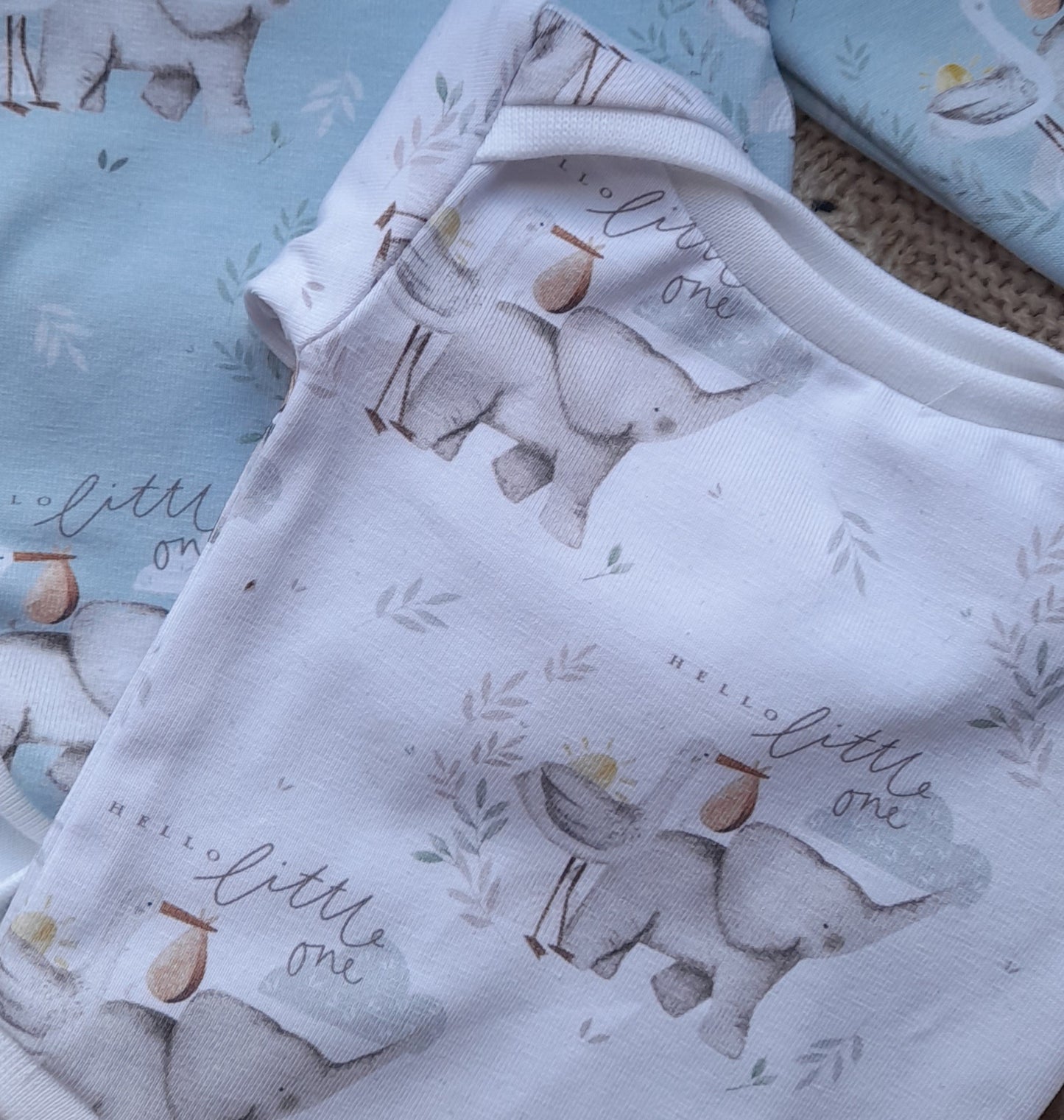 14-15inch 'hello little one' vest