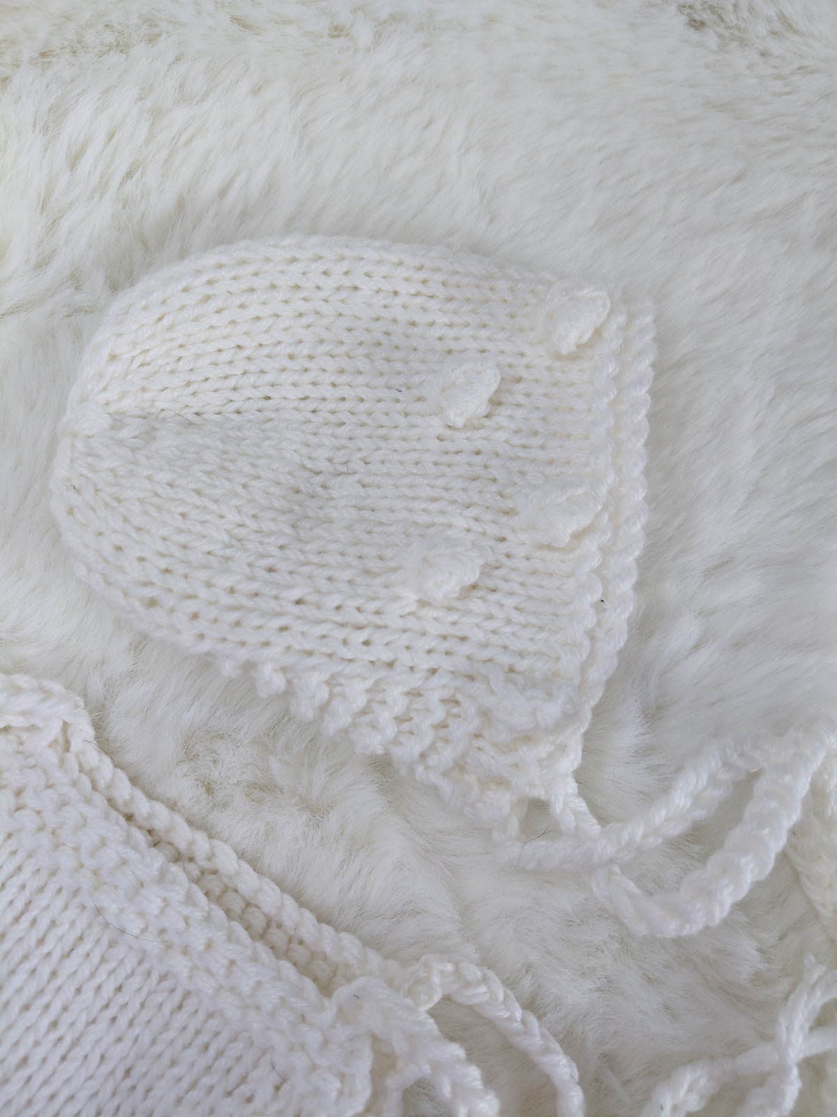 15-16inch Handknitted bobble set