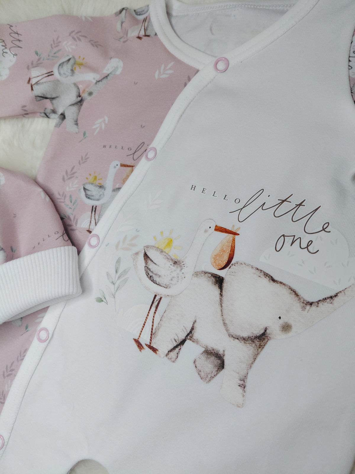 19-20inch 'Hello' sleepsuit set