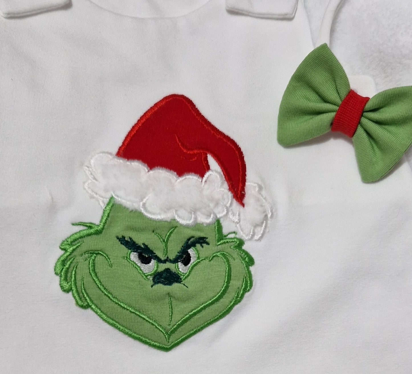 Newborn 20-21inch Grinch pinafore set