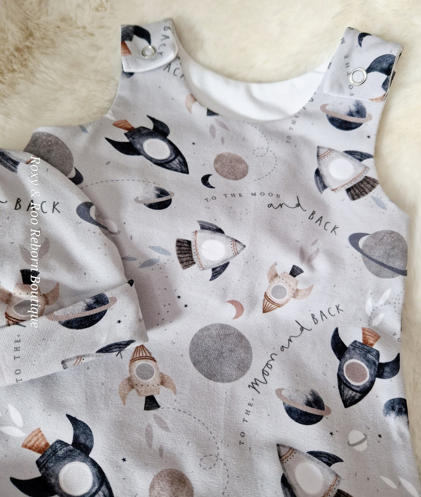 Preemie  Hareem Romper and hat