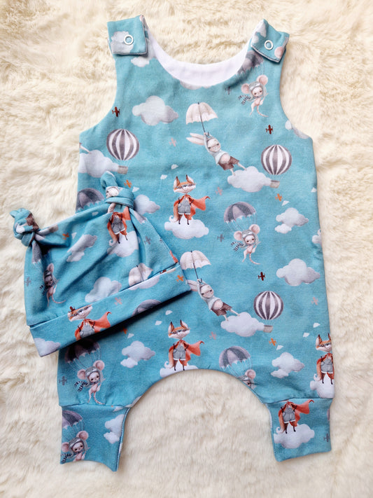 Newborn Hareem Romper & double knot Beanie