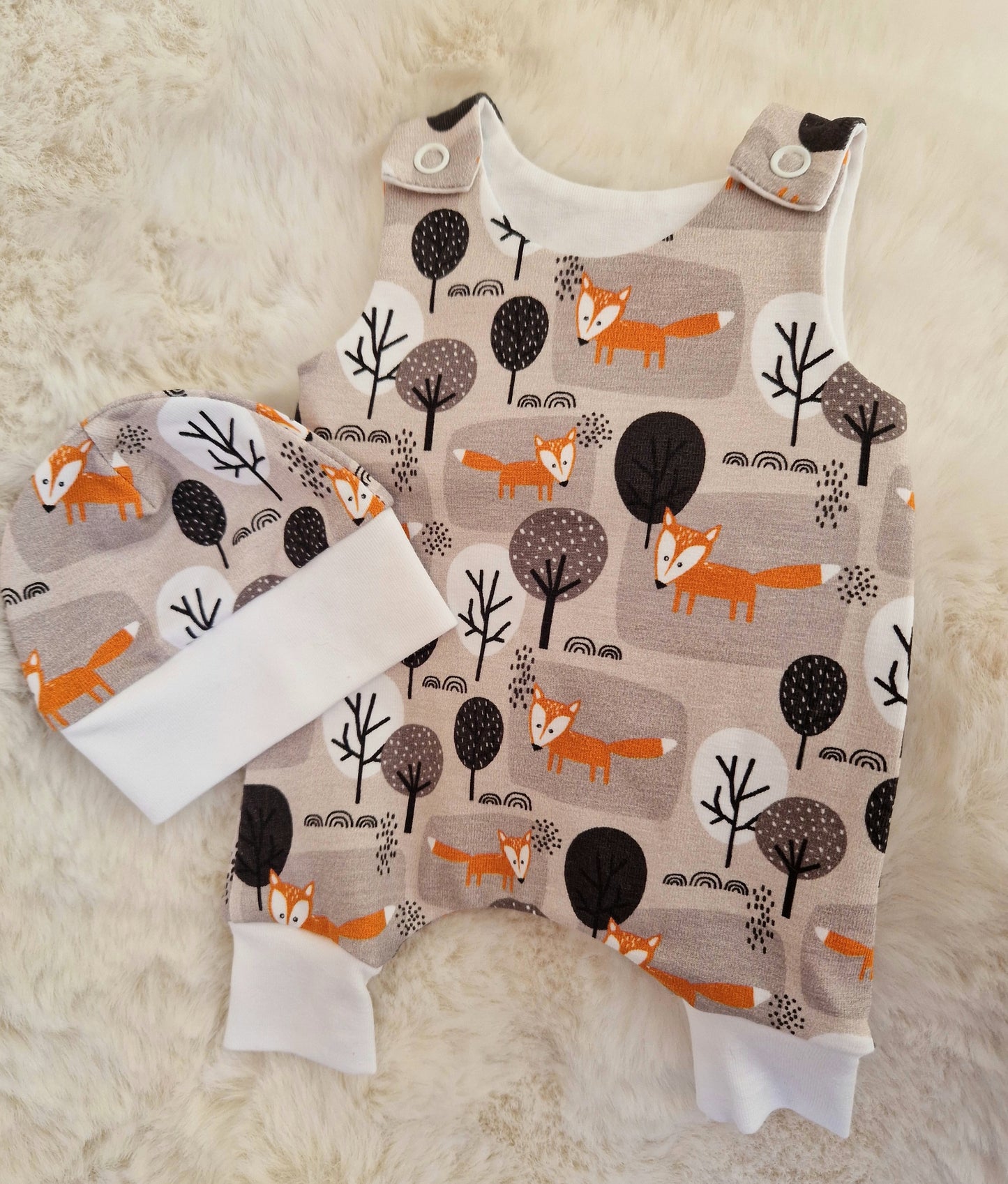 12-13inch hareem Romper & beanie