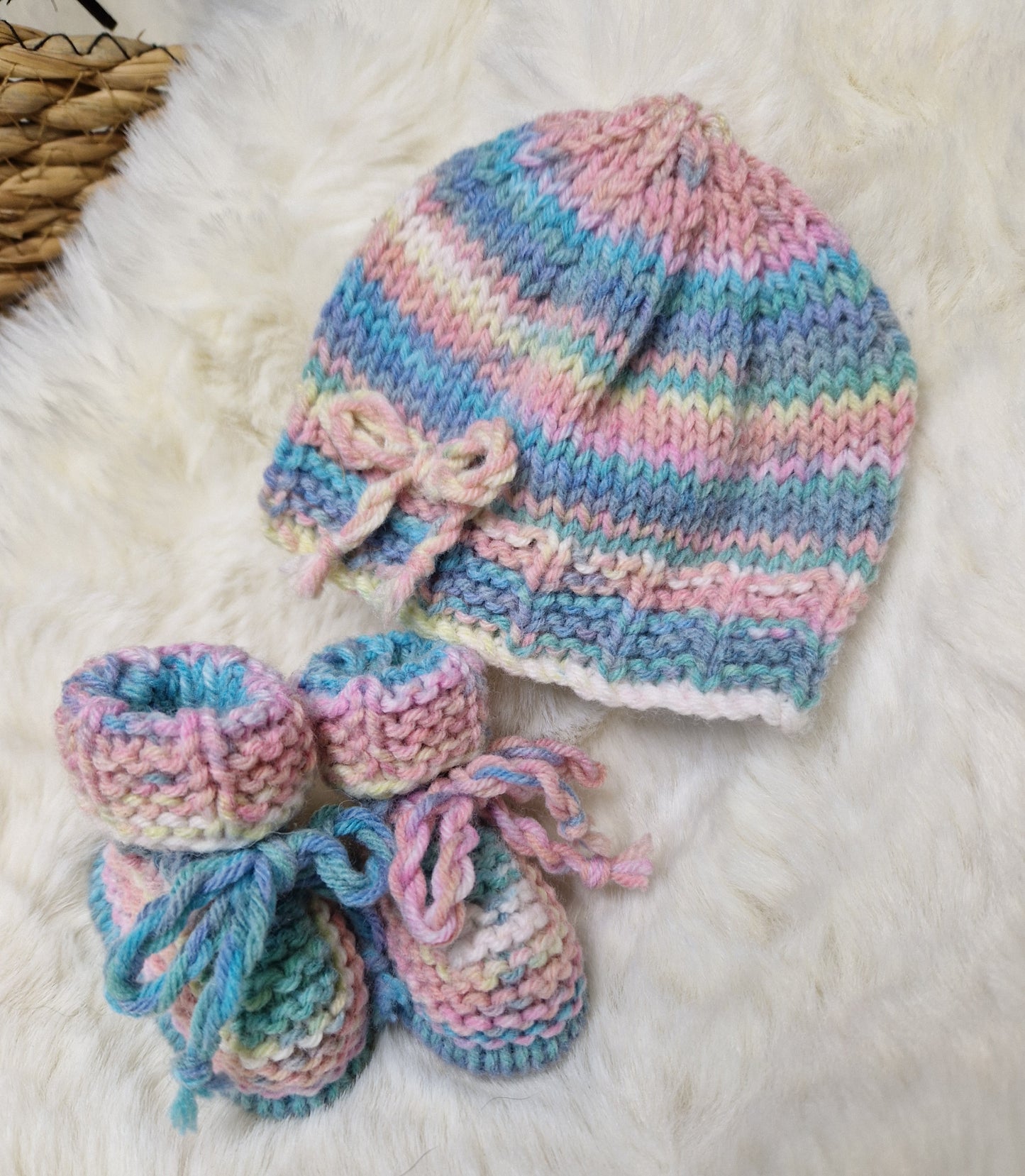 12 -13 Handknitted hat and boots