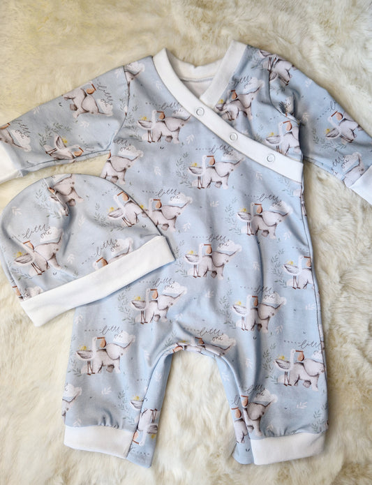 Newborn romper set.