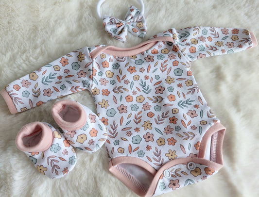 14-15inch bodysuit, pod shoes & bow