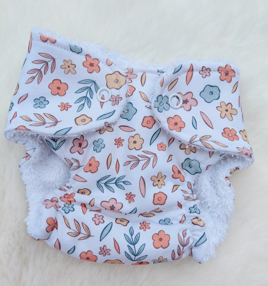 Luxury ditsy floral nappy - Medium 16-17inch