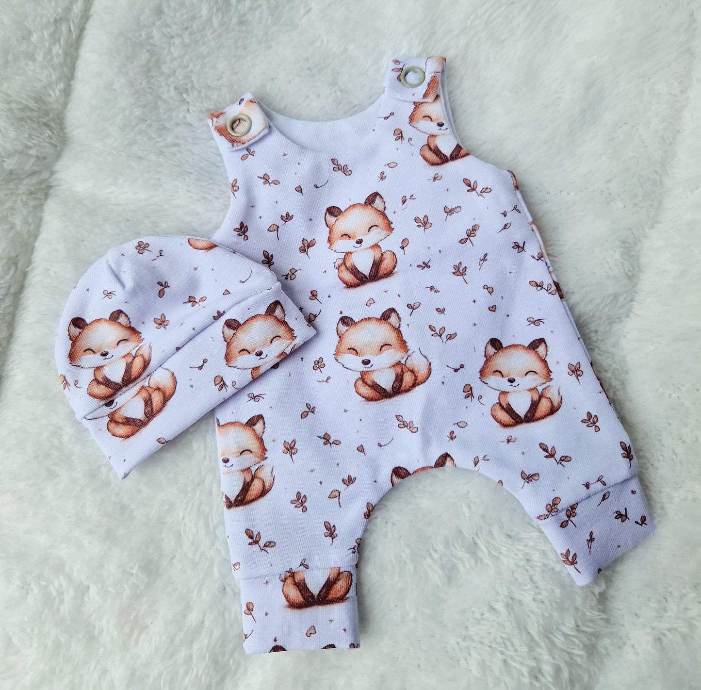 10 inch foxy hareem Romper & hat set