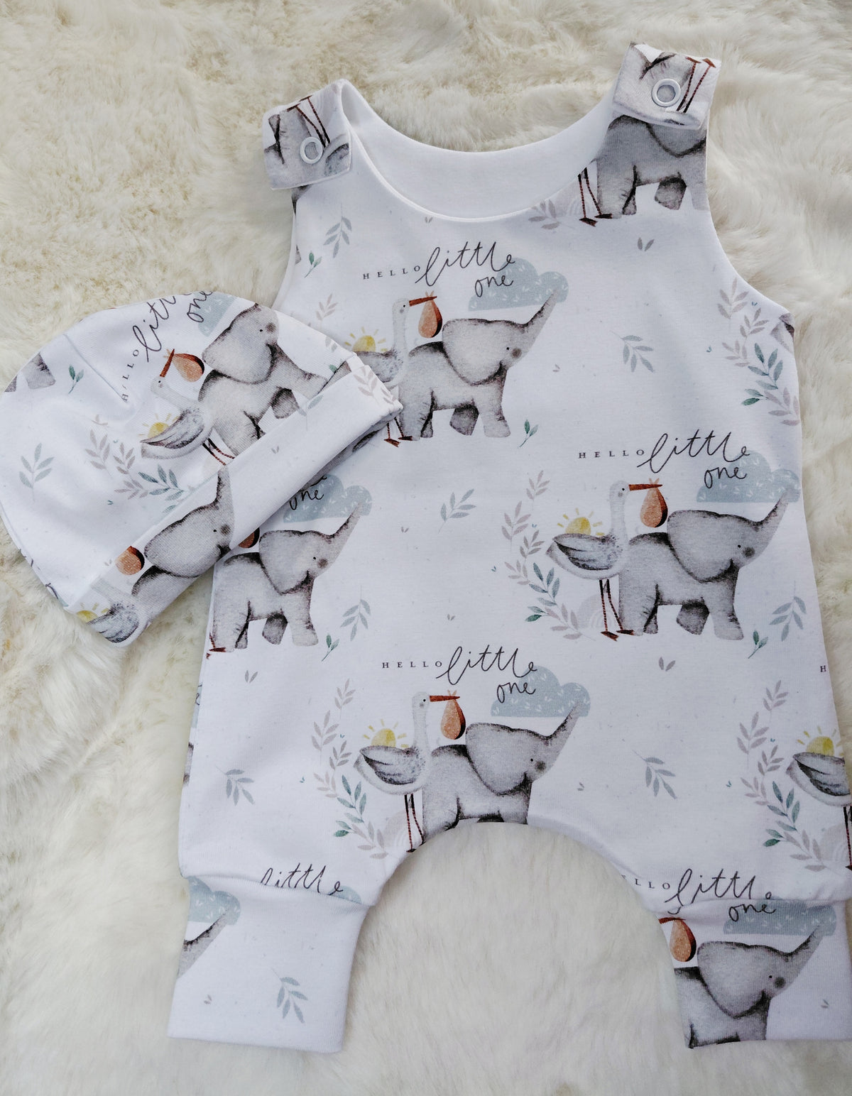 16-17inch 'Hello'  white romper & hat