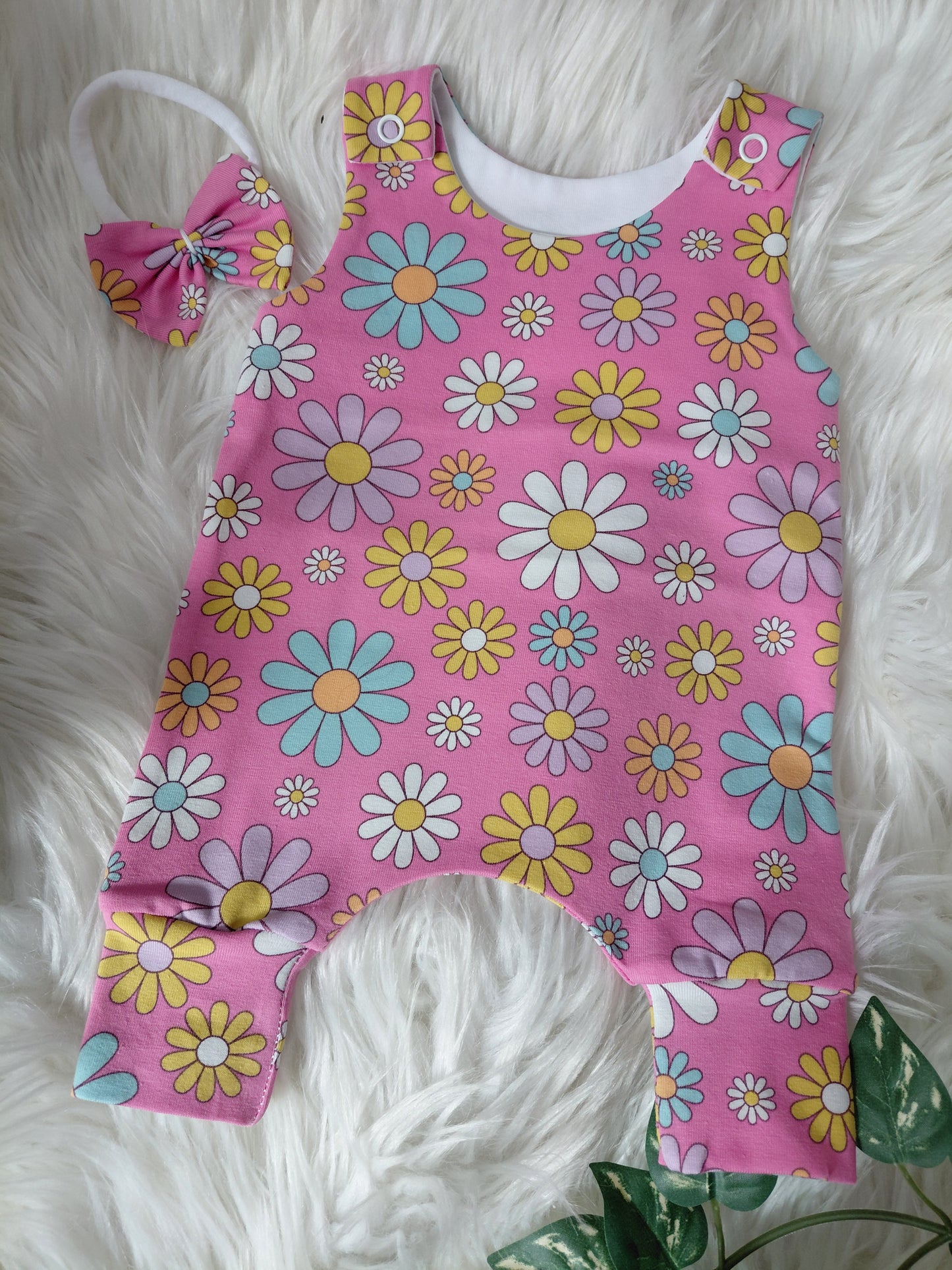 16-17inch Pink Daisies romper and hairbow