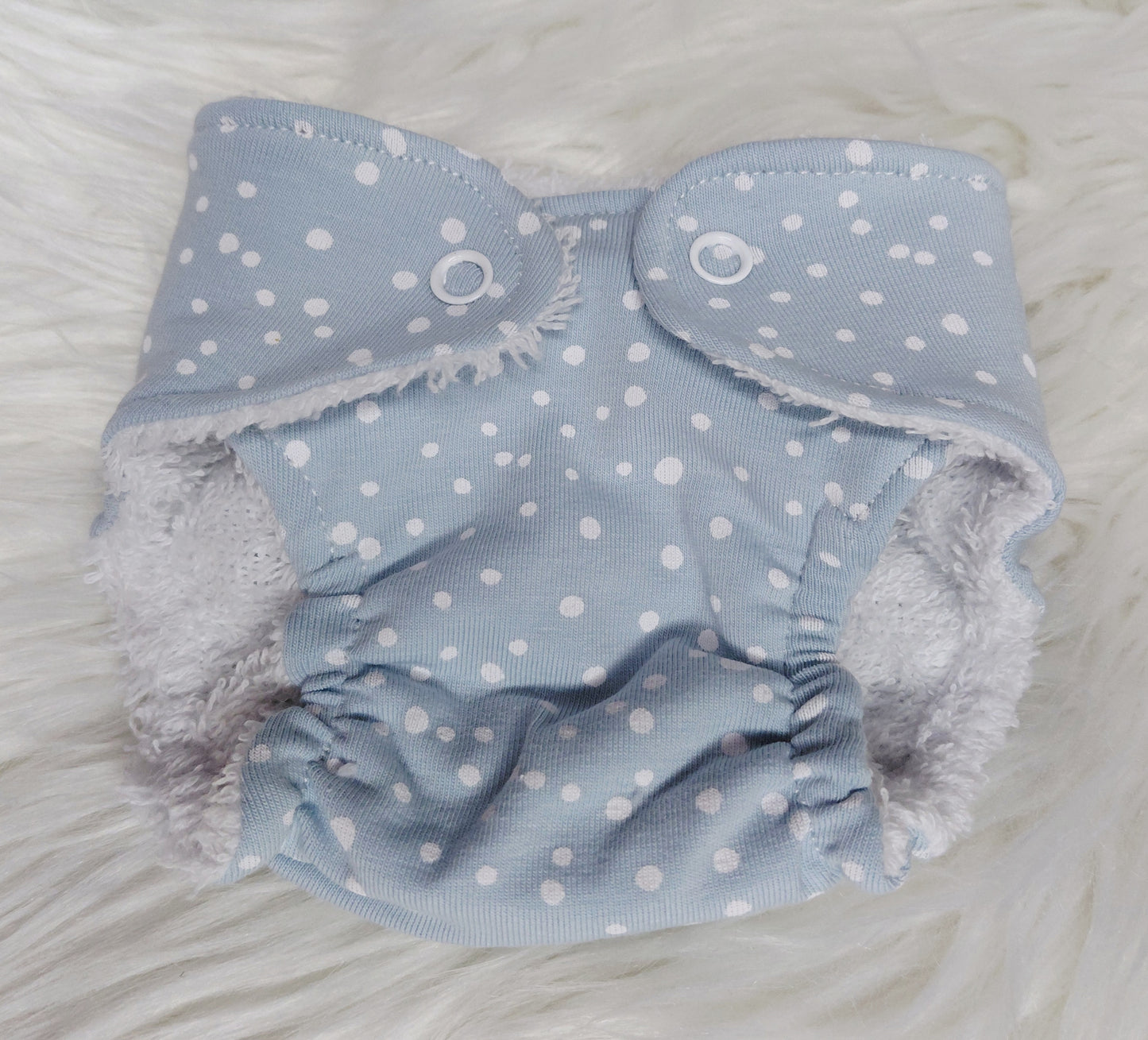 Luxury elasticated Nappy - medium (16-17inch) 2 colours available