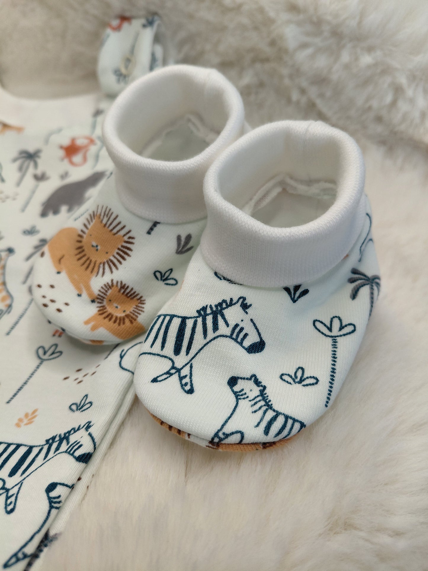 18-19inch Safari Preemie Hareem Romper set