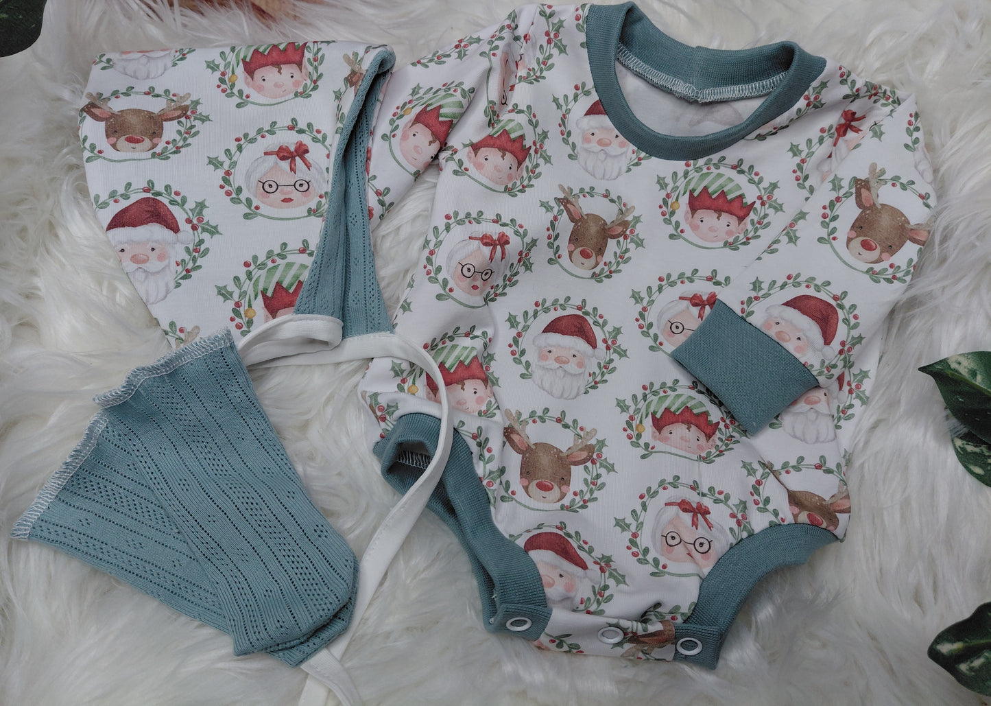 20-21inch Newborn Sweater Romper set.