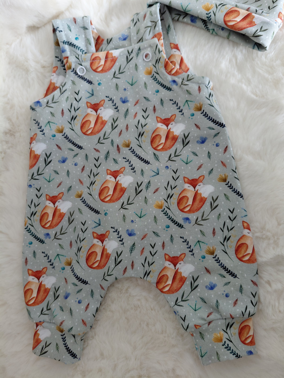 17inch Dungarees & Beanie
