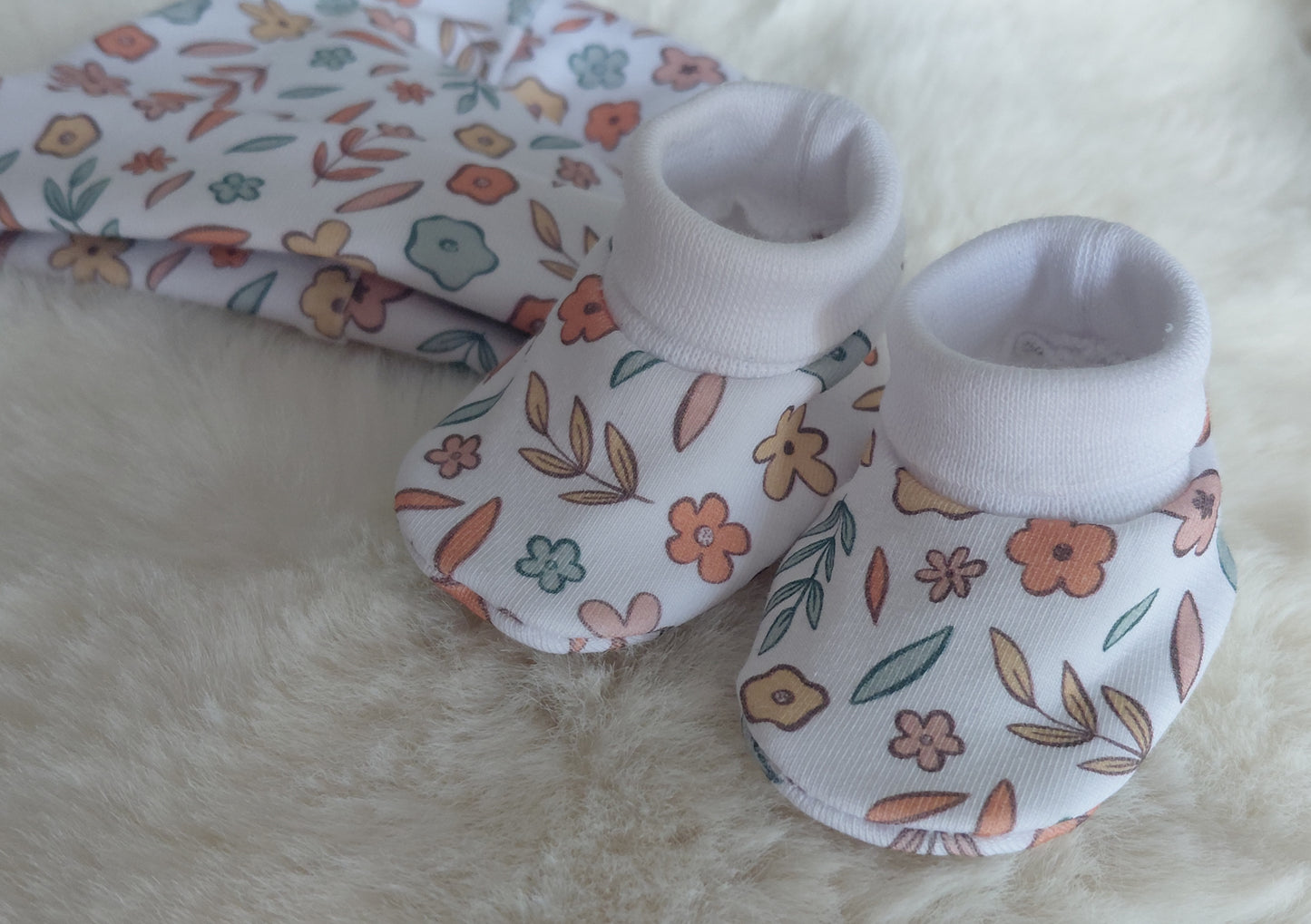 14-15inch pod shoes & beanie
