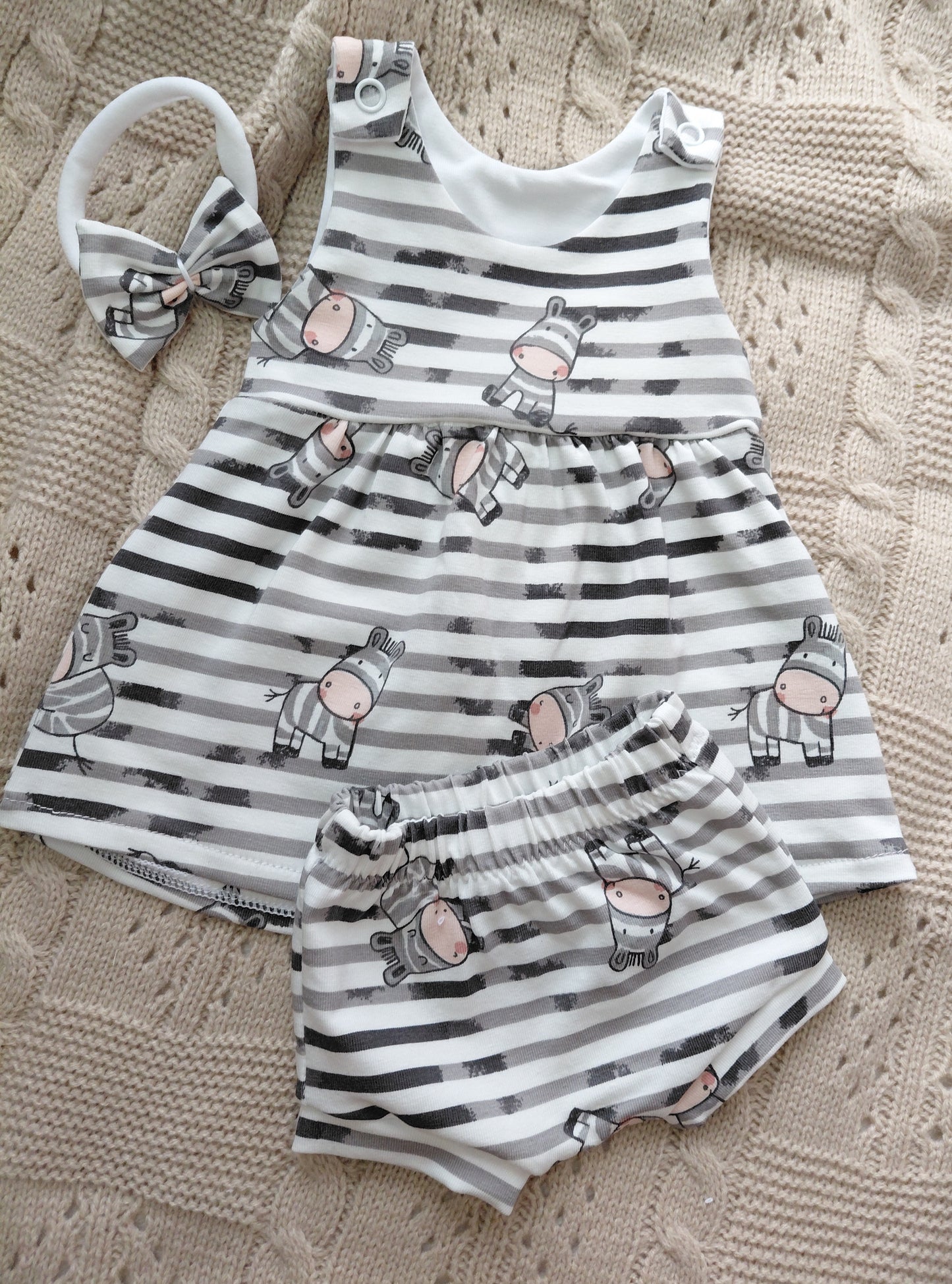 15-16inch Camo Zebras pinafore dress set.