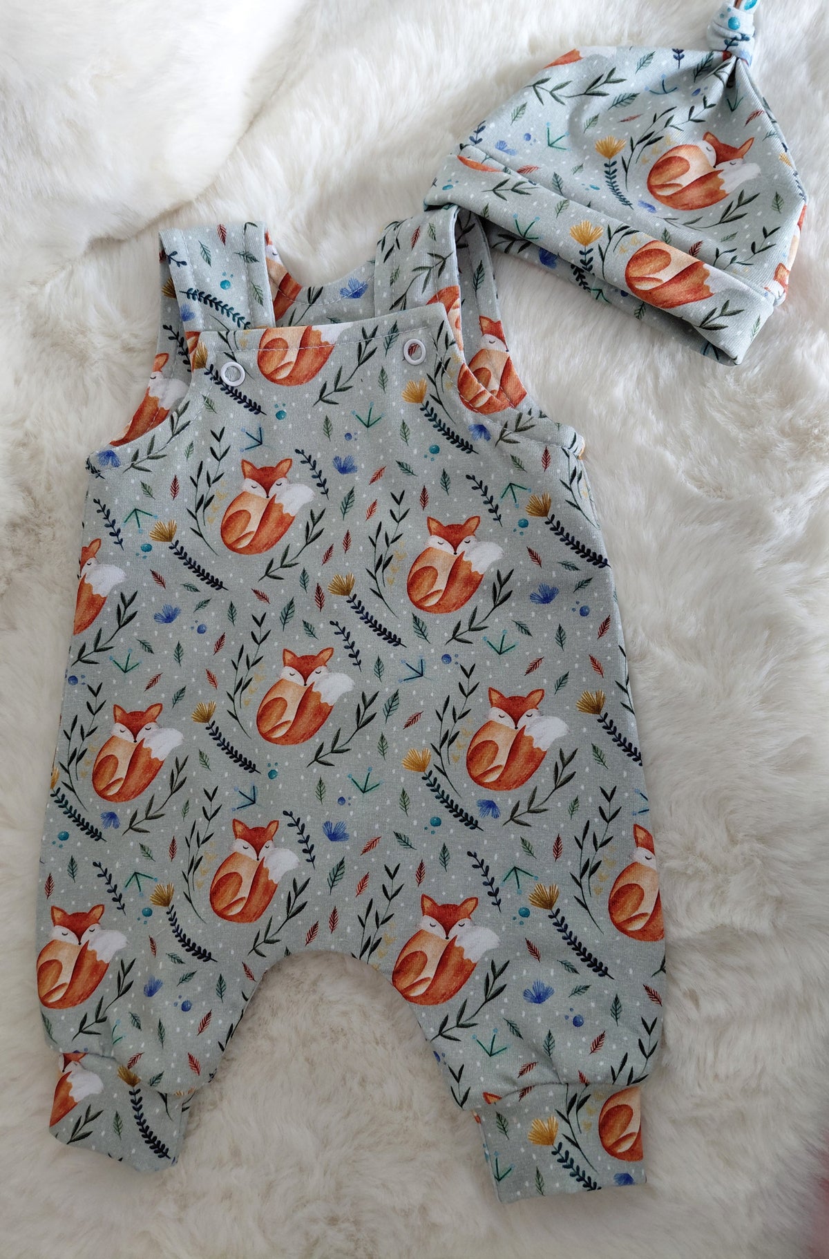 17inch Dungarees & Beanie