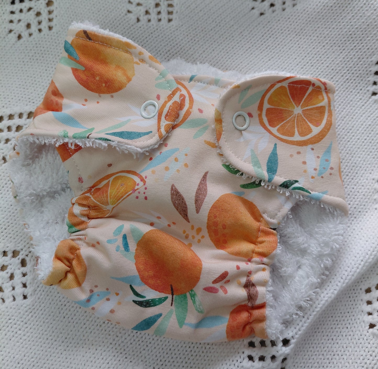 Luxury nappy - Medium 16-17inch Satsumas
