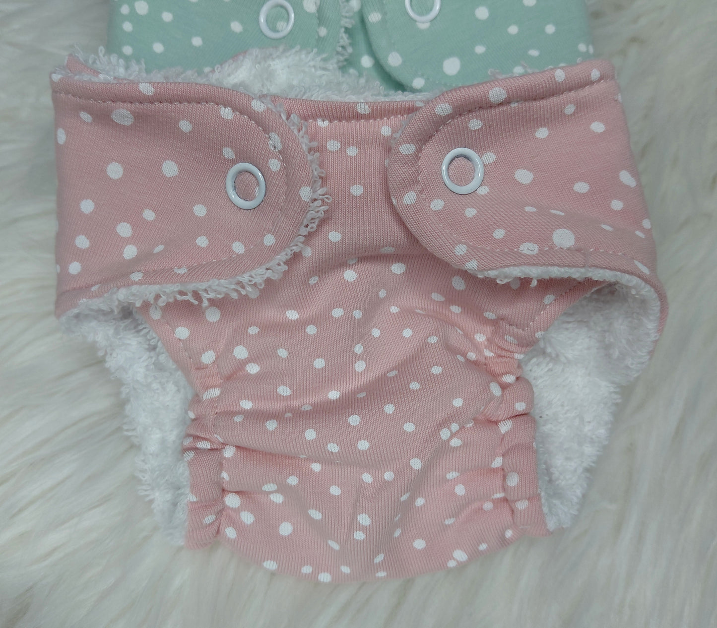 Luxury elasticated Nappy - medium (16-17inch) 2 colours available