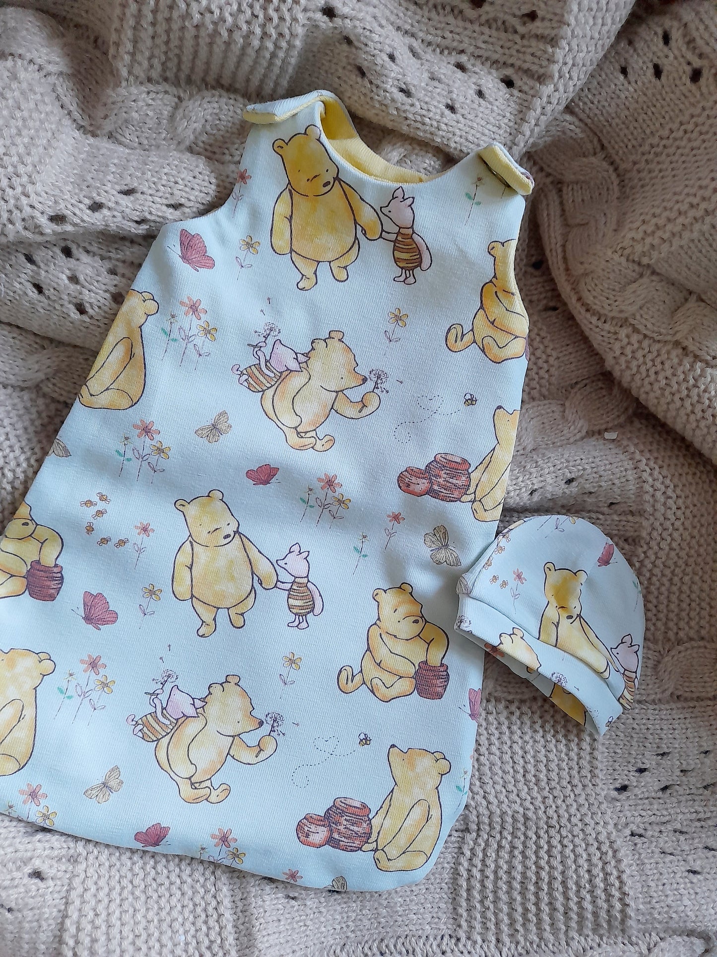 9-10 inch pooh Sleeping Bag & hat set