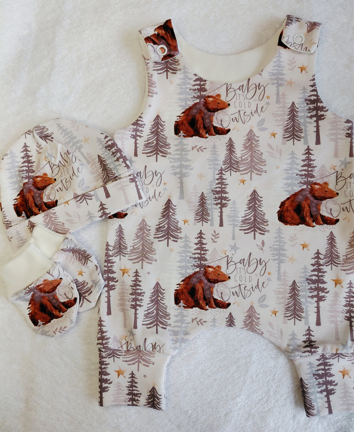16-17 inch Baby its Cold outside Hareem Romper. Mitts & beanie