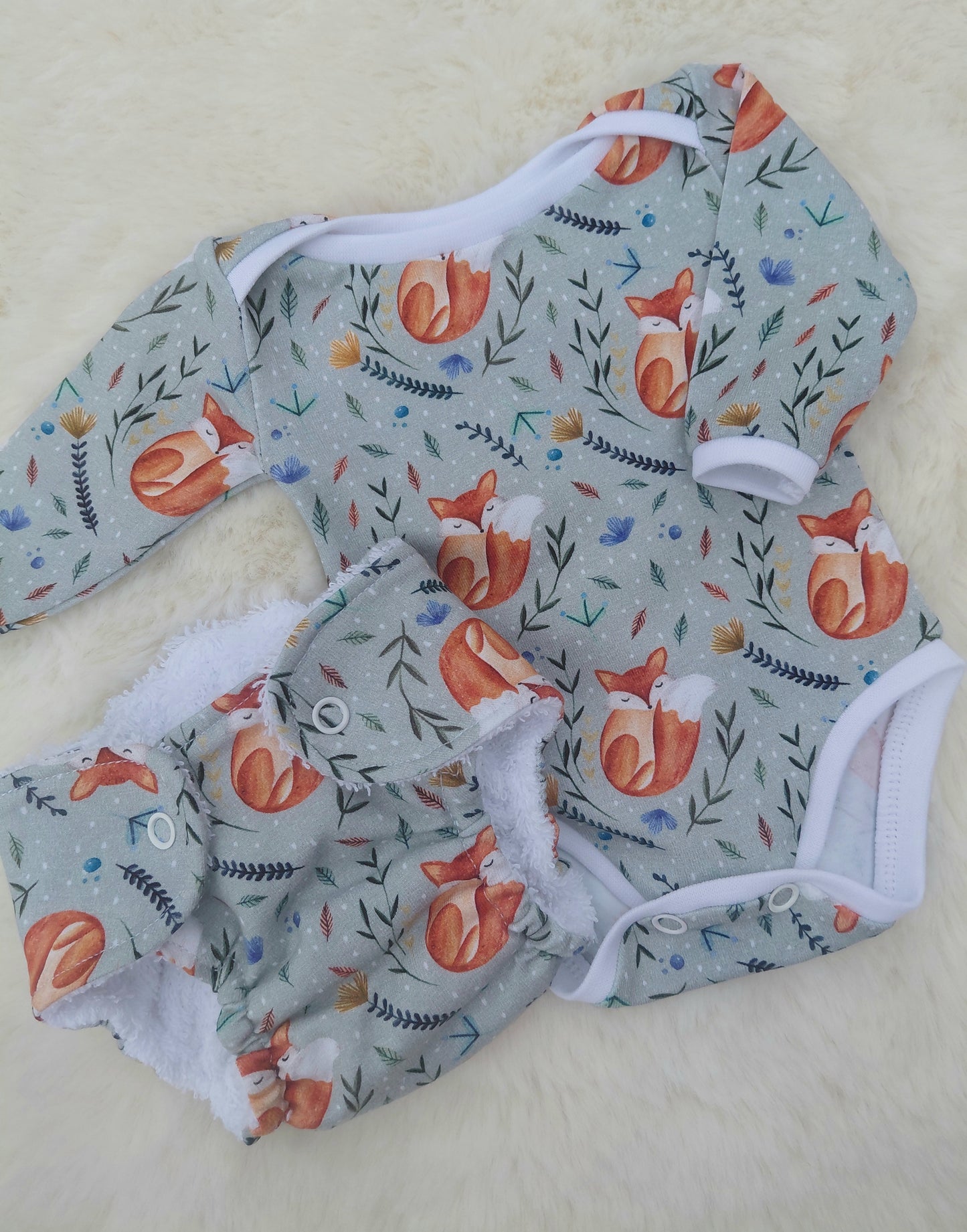 16-17 inch Sleeping fox bodysuit set